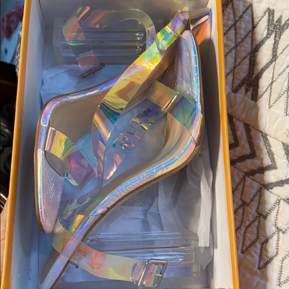 Iridescent heels